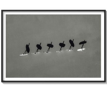 Entre olas y sombras